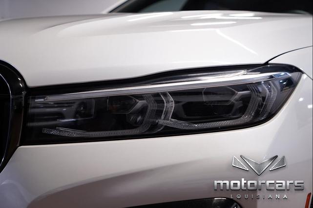 Photo of 2020 Mineral White Metallic BMW 750