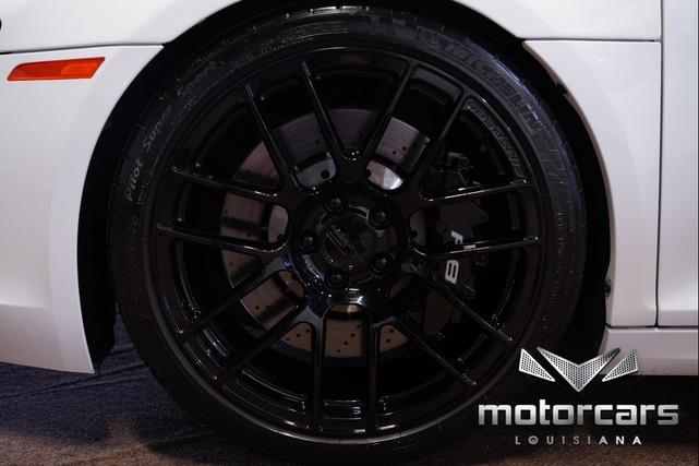 Photo of 2011 Ibis White Audi R8