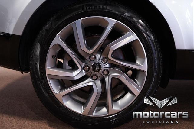 Photo of 2019 Indus Silver Metallic Land Rover Range Rover Sport
