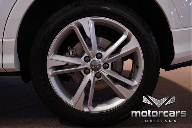 Photo of 2020 Ibis White Audi Q3