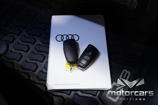 Photo of 2020 Ibis White Audi Q3