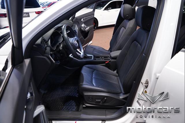 Photo of 2020 Ibis White Audi Q3