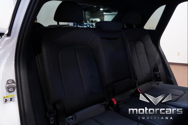 Photo of 2020 Ibis White Audi Q3