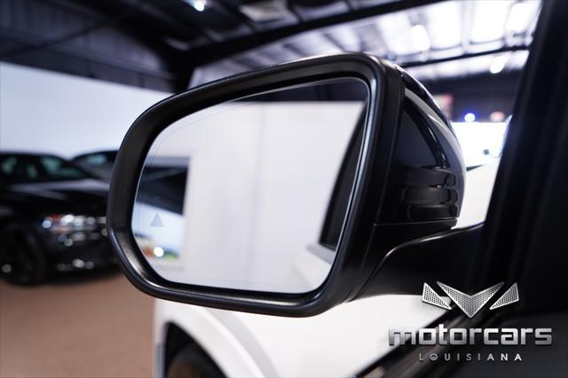 Photo of 2023 Polar White Mercedes-Benz GLS 450