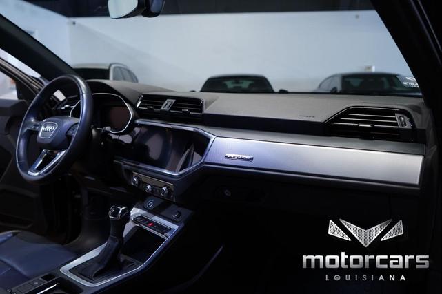 Photo of 2022 Mythos Black Metallic Audi Q3