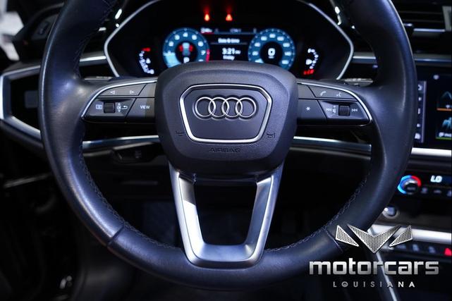 Photo of 2022 Mythos Black Metallic Audi Q3