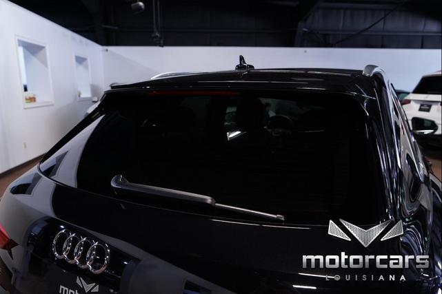 Photo of 2022 Mythos Black Metallic Audi Q3