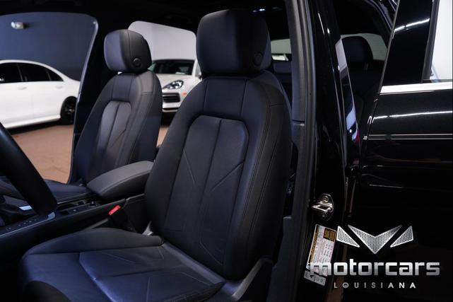 Photo of 2022 Mythos Black Metallic Audi Q3