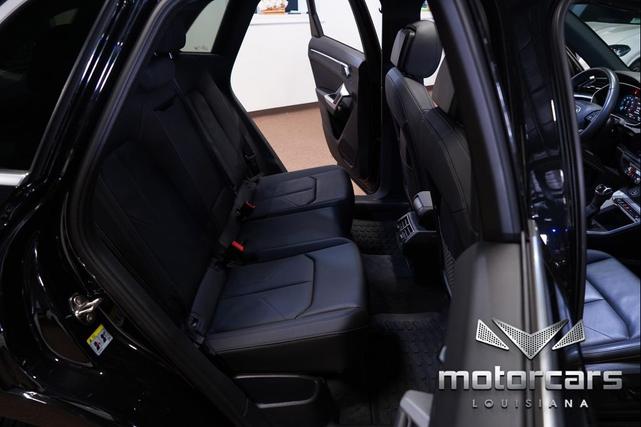 Photo of 2022 Mythos Black Metallic Audi Q3