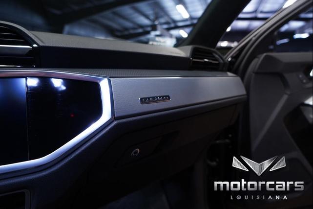 Photo of 2022 Mythos Black Metallic Audi Q3