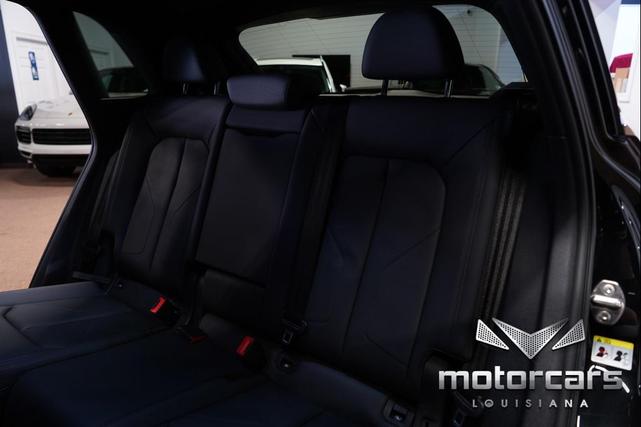 Photo of 2022 Mythos Black Metallic Audi Q3