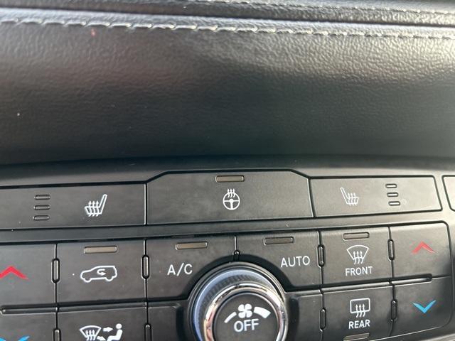 Photo of 2021 Granite Clearcoat Metallic Dodge Durango