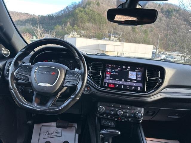 Photo of 2021 Granite Clearcoat Metallic Dodge Durango