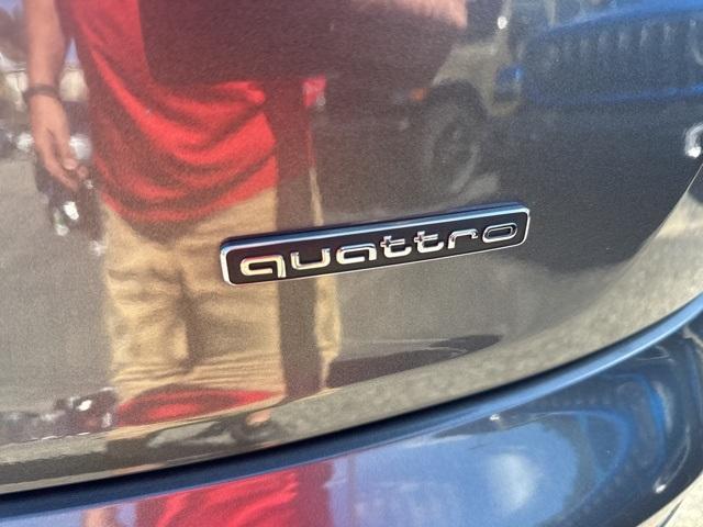 Photo of 2023 Daytona Gray Pearl Effect Audi Q5