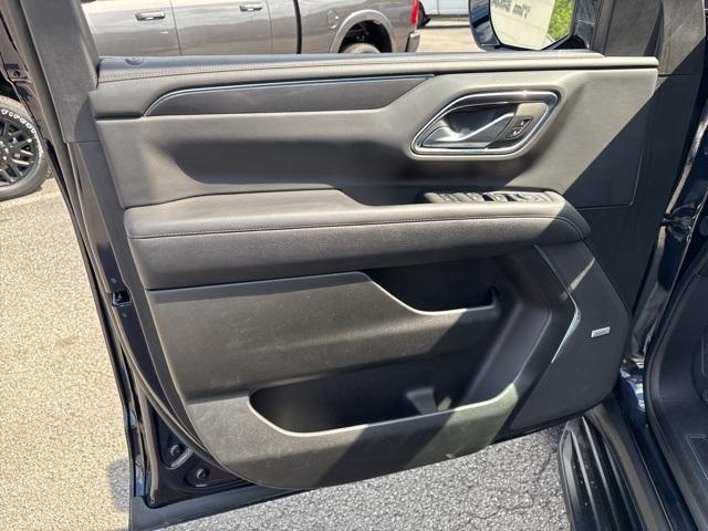 Photo of 2024 Midnight Blue Metallic GMC Yukon XL