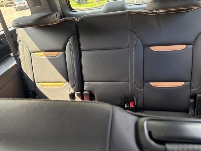 Photo of 2024 Midnight Blue Metallic GMC Yukon XL