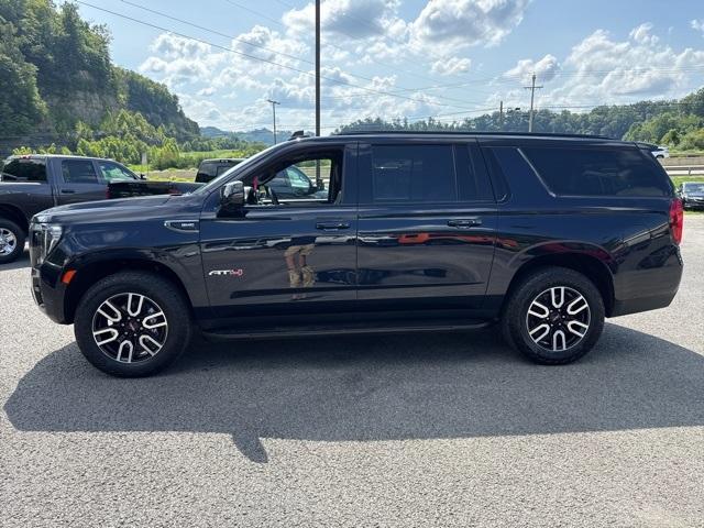 Photo of 2024 Midnight Blue Metallic GMC Yukon XL