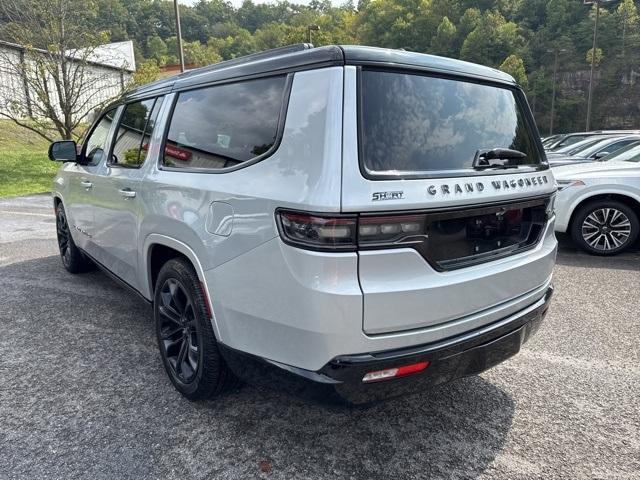 Photo of 2024 Silver Zynith Jeep Grand Wagoneer L