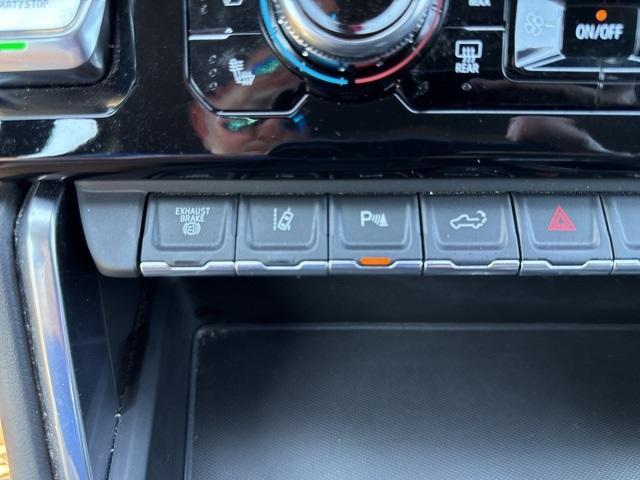 Photo of 2024 Onyx Black GMC Sierra 2500