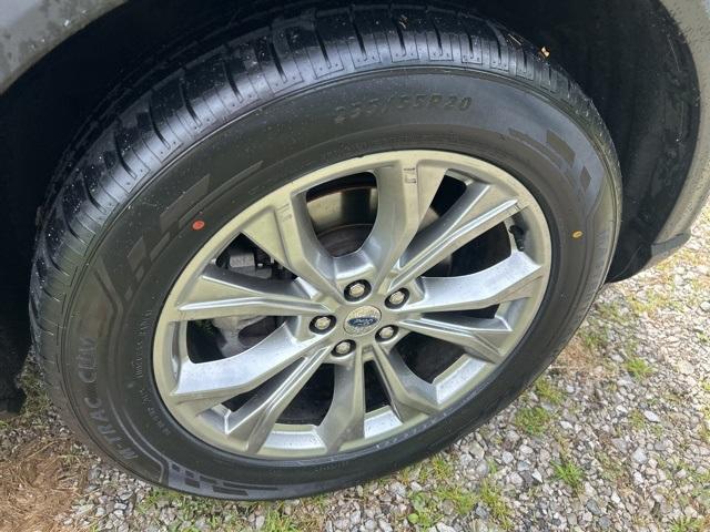 Photo of 2020 Blue Metallic Ford Explorer