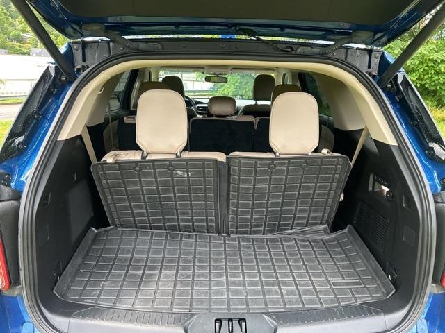 Photo of 2020 Blue Metallic Ford Explorer