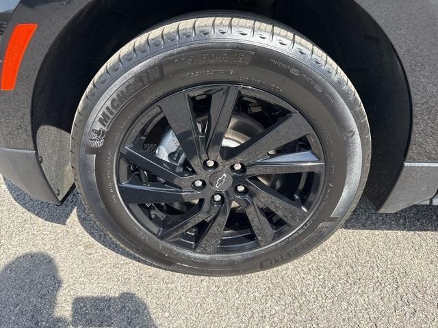 Photo of 2024 Mosaic Black Metallic Chevrolet Equinox