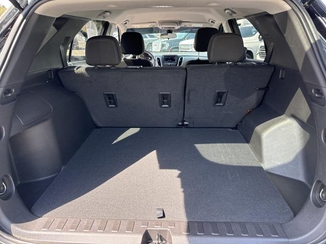 Photo of 2024 Mosaic Black Metallic Chevrolet Equinox