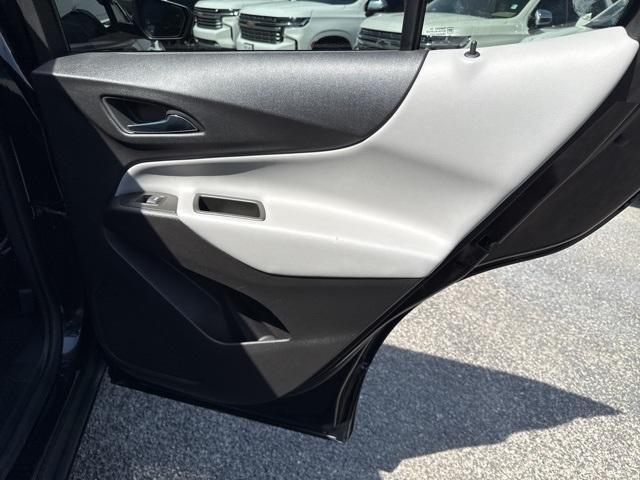 Photo of 2024 Mosaic Black Metallic Chevrolet Equinox