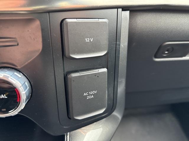 Photo of 2023 Oxford White Ford F-150