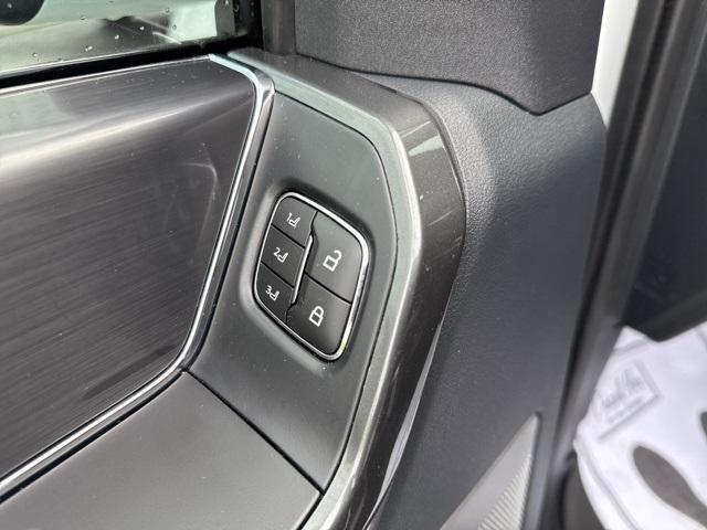 Photo of 2023 Oxford White Ford F-150