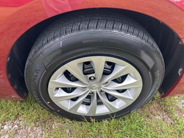 Photo of 2017 Red Toyota Camry