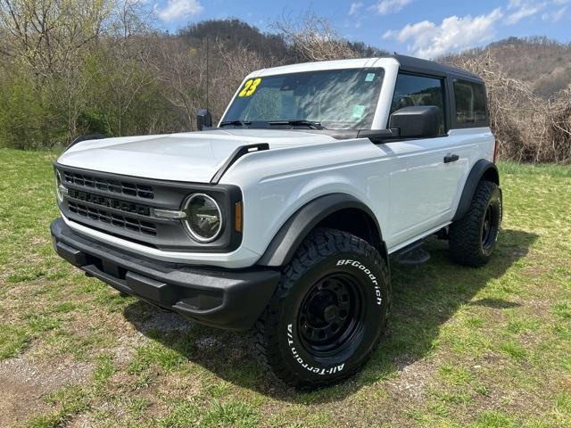 Photo of 2023 Oxford White Ford Bronco