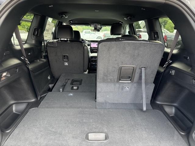 Photo of 2025 Bright White Clearcoat Jeep Grand Cherokee L