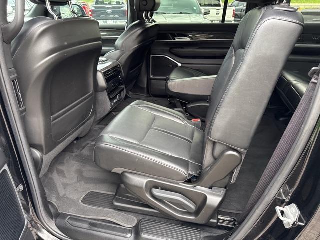 Photo of 2022 Diamond Black Jeep Wagoneer