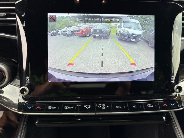 Photo of 2022 Diamond Black Jeep Wagoneer