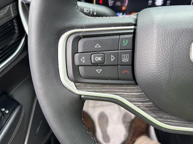 Photo of 2022 Diamond Black Jeep Wagoneer
