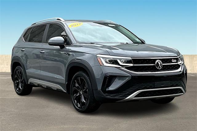 Photo of 2022 Pure Gray Volkswagen Taos