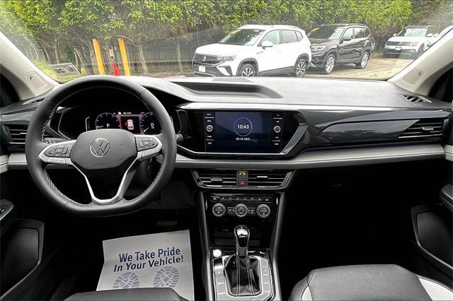 Photo of 2022 Pure Gray Volkswagen Taos
