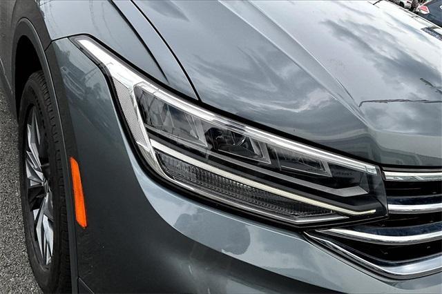 Photo of 2022 Platinum Gray Metallic Volkswagen Tiguan