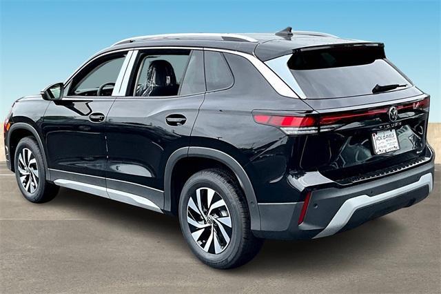 Photo of 2025 Deep Black Pearl Effect Volkswagen Tiguan