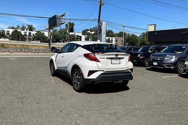 Photo of 2022 White Toyota C-HR