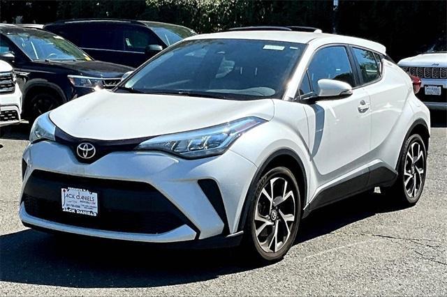 Photo of 2022 White Toyota C-HR