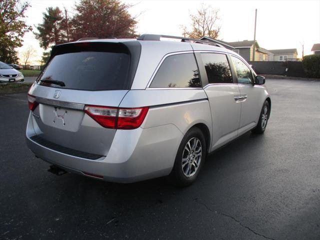 Photo of 2013 Alabaster Silver Metallic Honda Odyssey