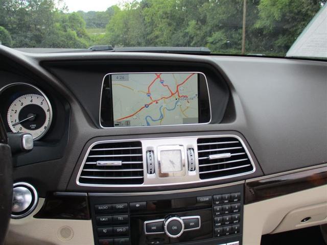 Photo of 2014 White Mercedes-Benz E-Class