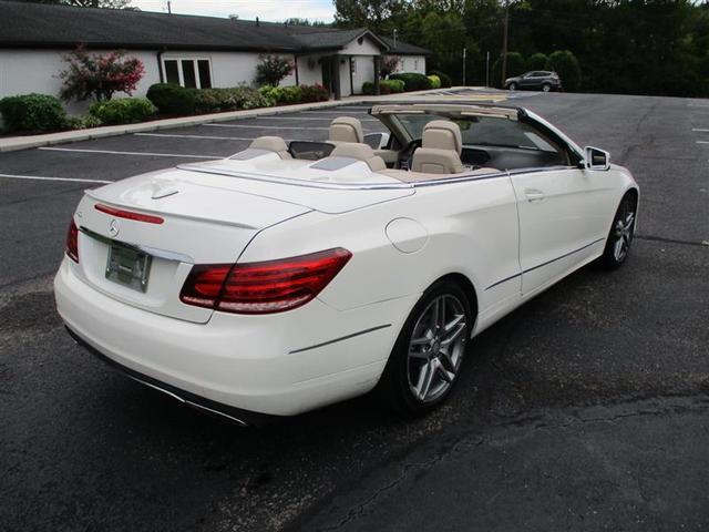 Photo of 2014 White Mercedes-Benz E-Class