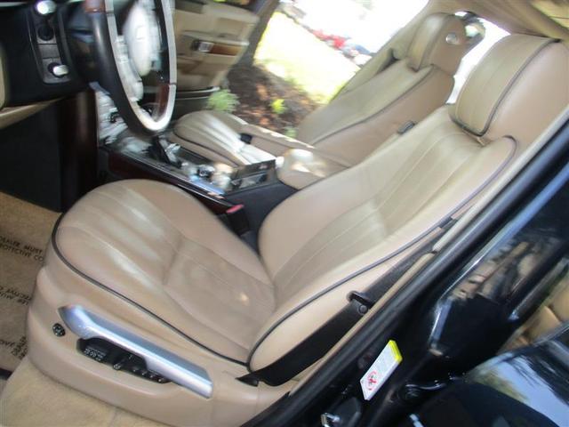 Photo of 2012 Black Land Rover Range Rover