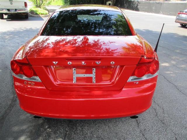 Photo of 2010 Passion Red Volvo C70