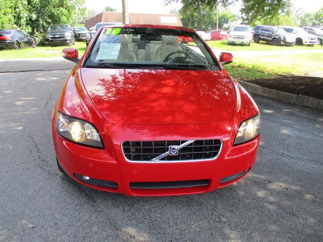 Photo of 2010 Passion Red Volvo C70