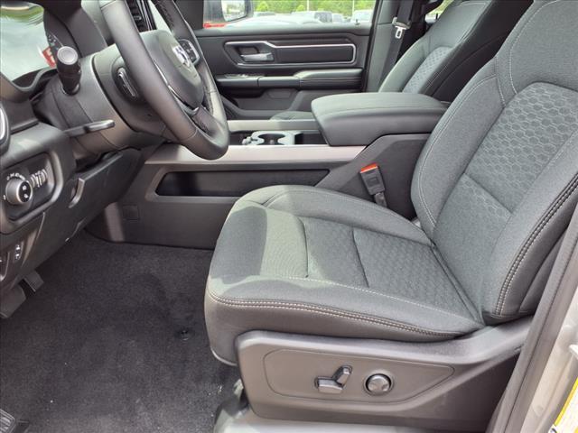 Photo of 2025 Billet Silver Metallic Clearcoat RAM 1500