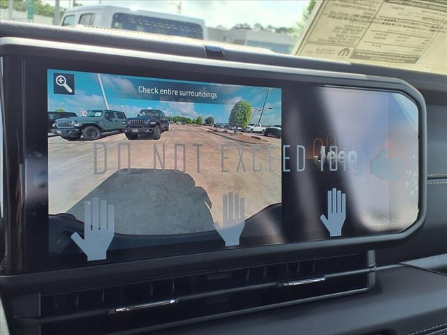 Photo of 2025 Anvil Clearcoat Jeep Gladiator